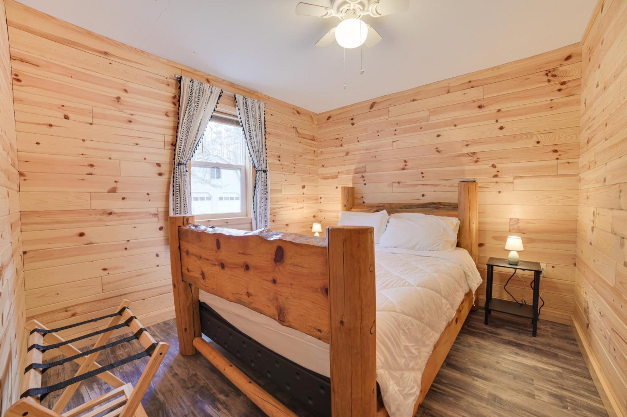Scenic Evans Hideaway Steps To Lake Huron! Oscoda 외부 사진