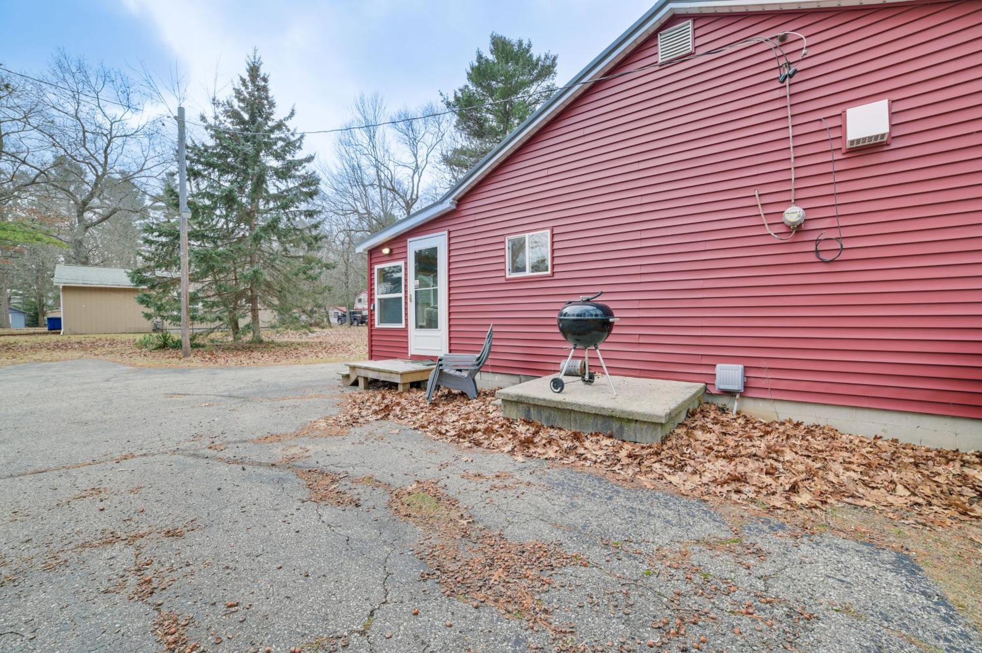 Scenic Evans Hideaway Steps To Lake Huron! Oscoda 외부 사진